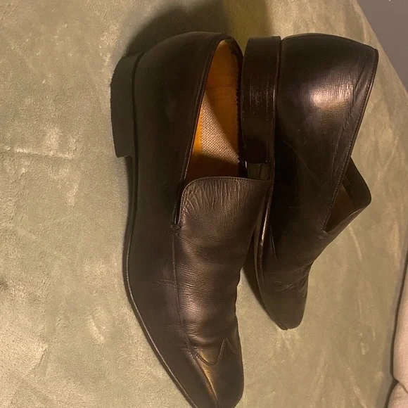 Gucci Black Leather Men's Slip-On Loafers - Picture 7 of 16